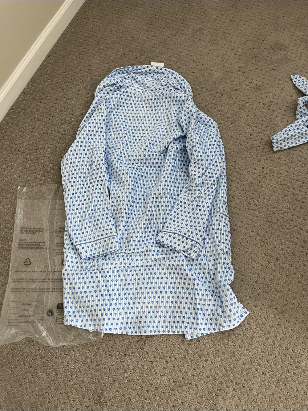 Roller Rabbit Light Blue Heart-Print Robe - Picture 5 of 5